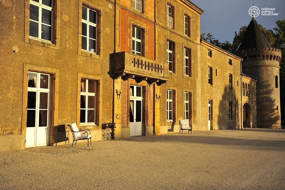 Le Domaine Chateau Du Faucon Donchery Exterior photo